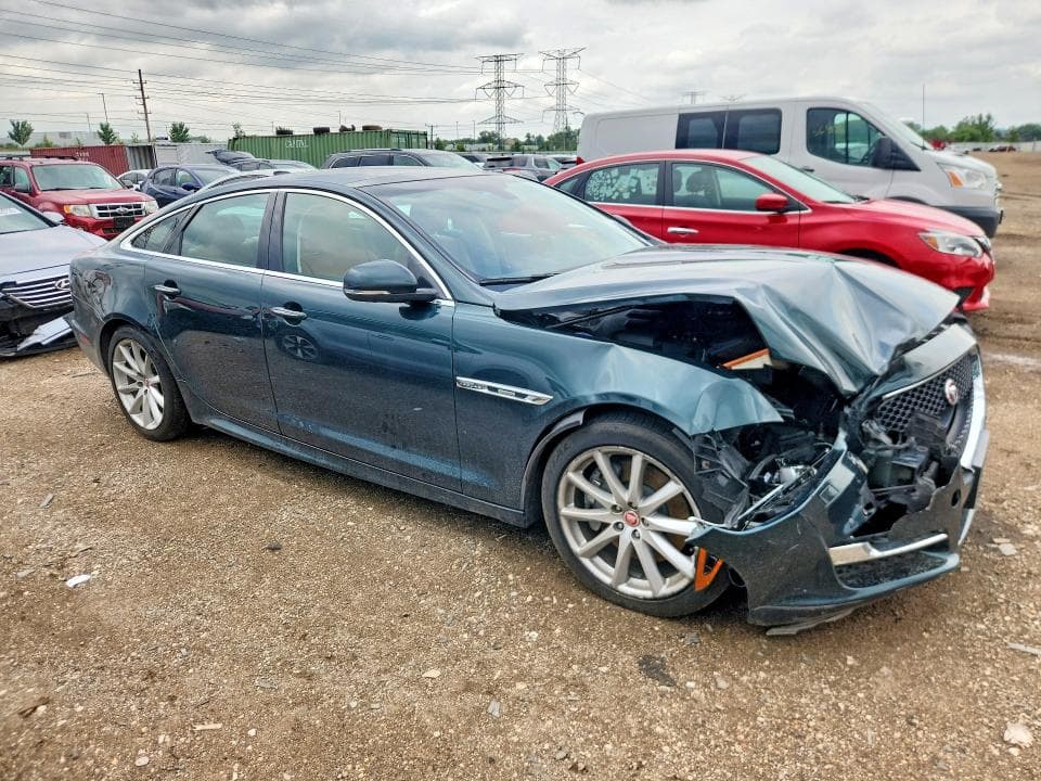 2017 JAGUAR XJ 4