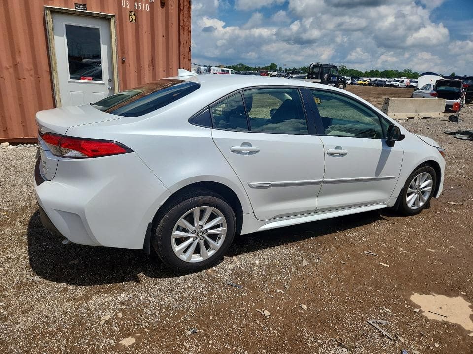 2026 TOYOTA COROLLA HYBRID LE LE 3