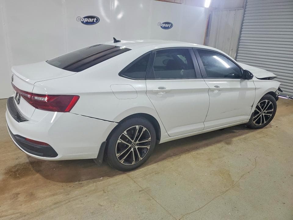 2025 VOLKSWAGEN JETTA SPORT 3