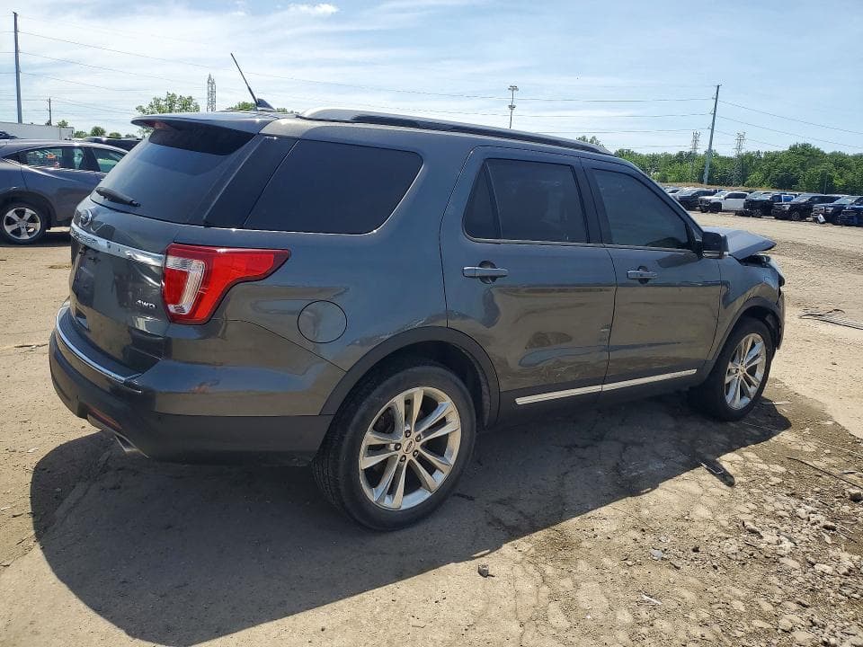 2018 FORD EXPLORER XLT 3