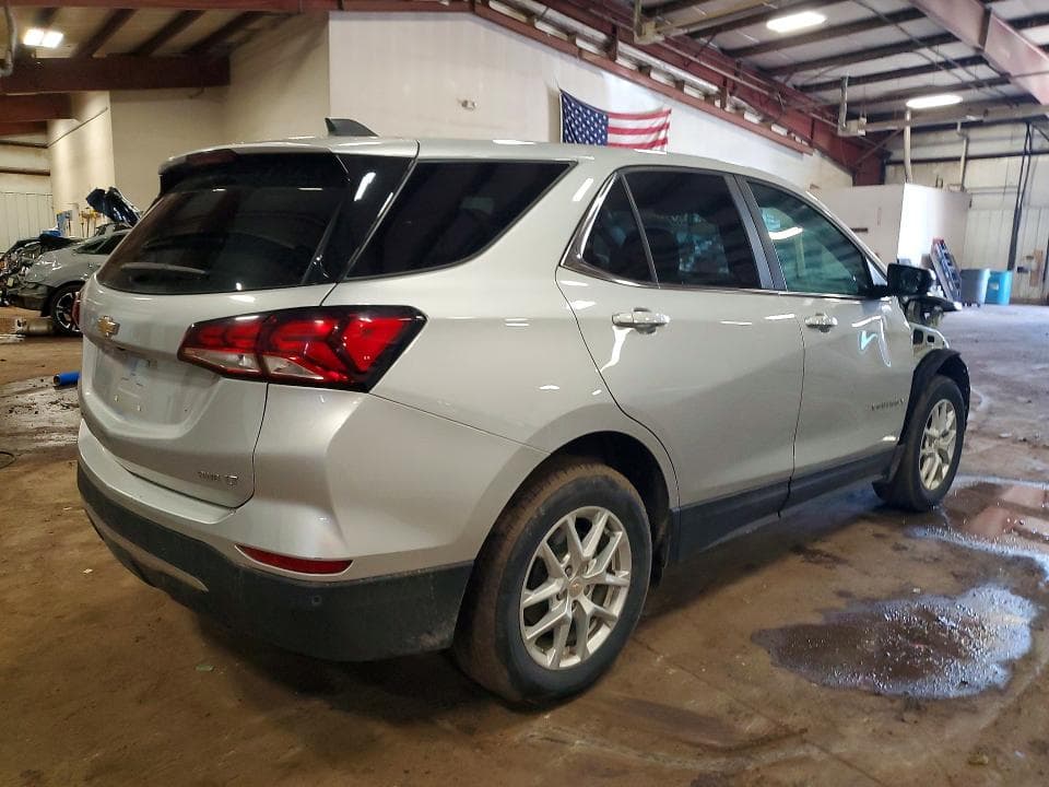 2022 CHEVROLET EQUINOX LT 3