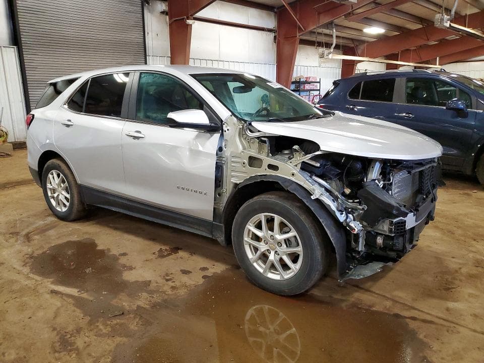 2022 CHEVROLET EQUINOX LT 4