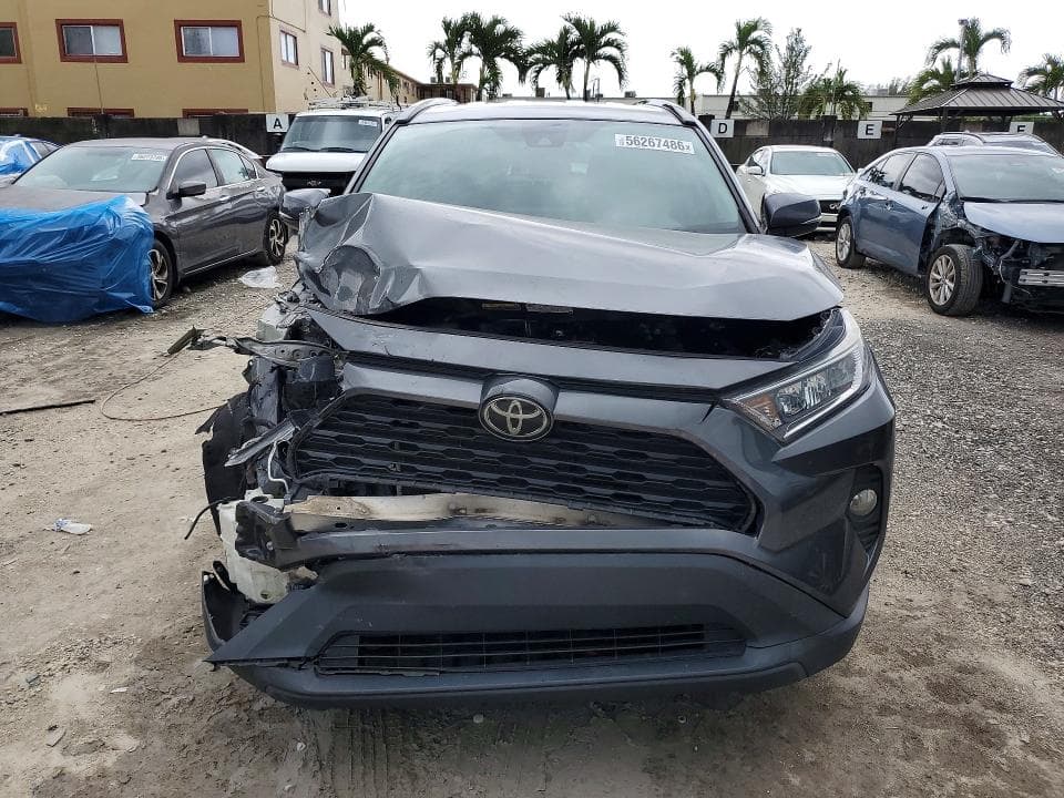 2021 TOYOTA RAV4 XLE 5