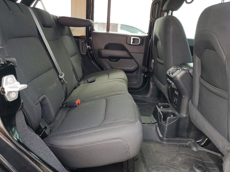 2021 JEEP WRANGLER UNLIMITED SAHARA 11