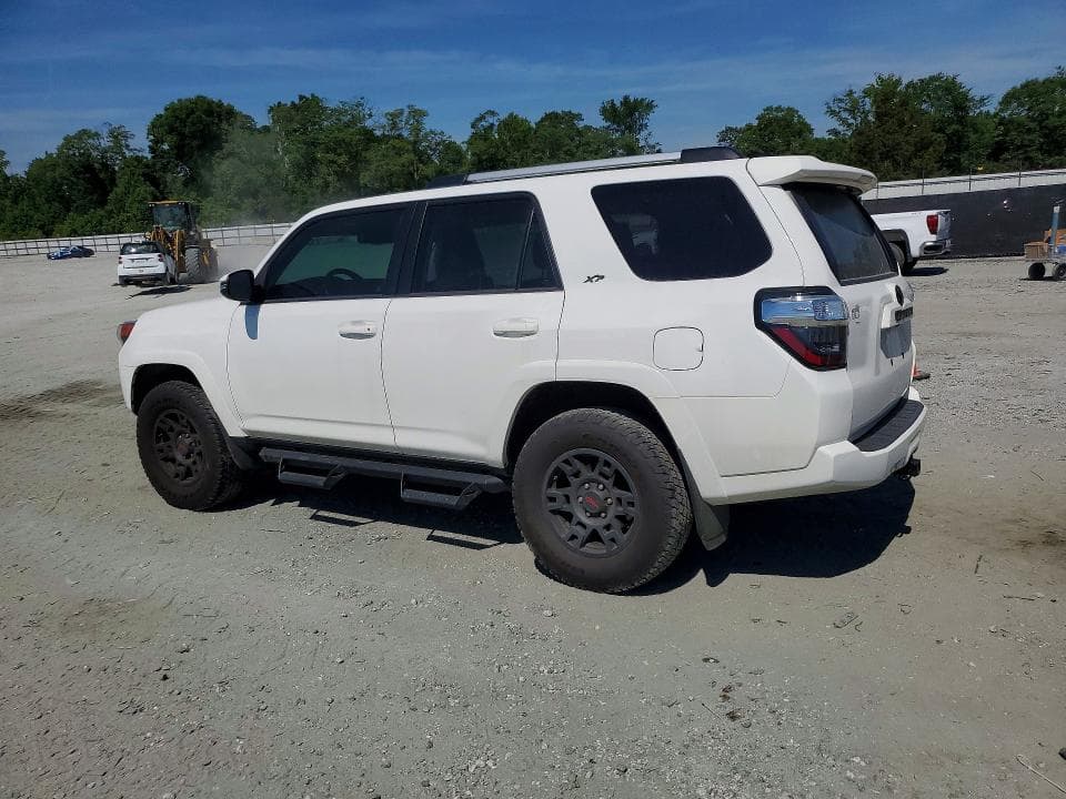 2023 TOYOTA 4RUNNER SR5 PREMIUM 2