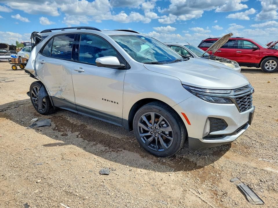 2022 CHEVROLET EQUINOX RS 4
