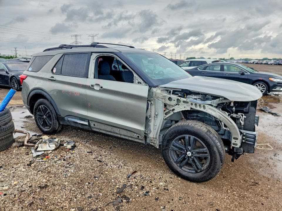 2020 FORD EXPLORER XLT 4