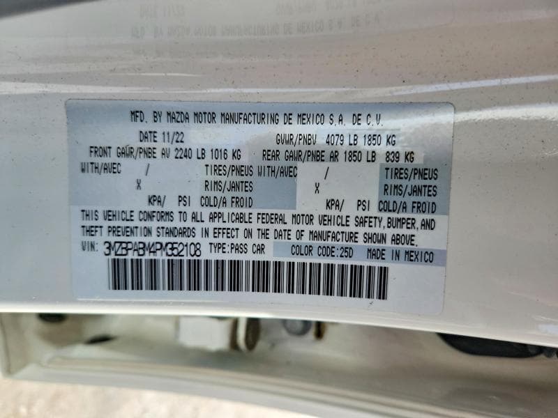 2023 MAZDA 3 SELECT 12