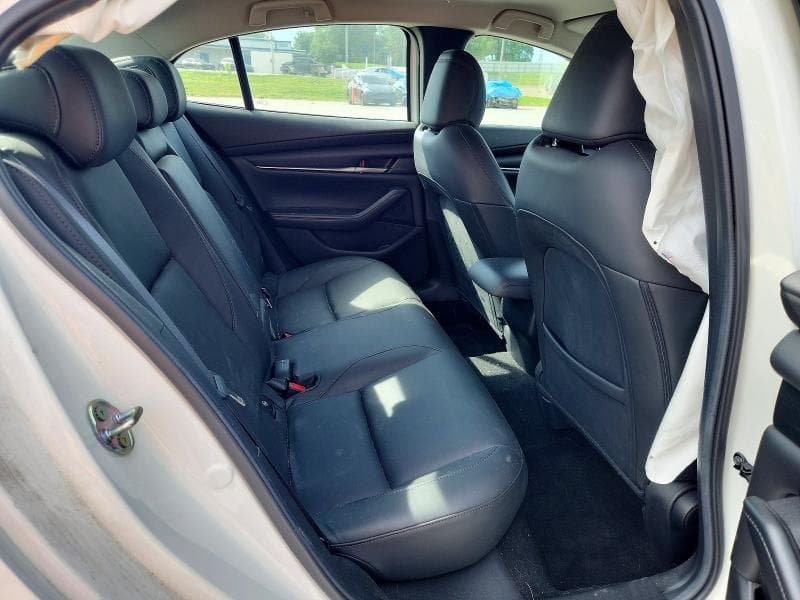 2023 MAZDA 3 SELECT 10