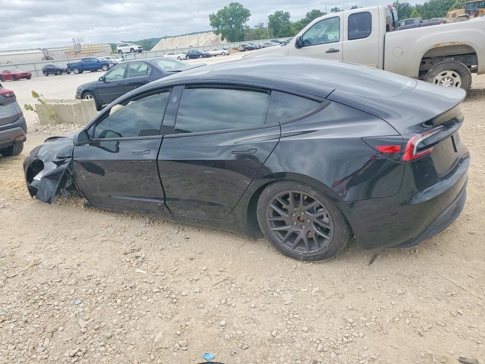 2025 TESLA MODEL 3 2