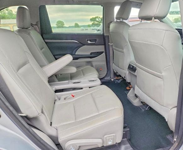 2017 TOYOTA HIGHLANDER LIMITED LIMITED 11