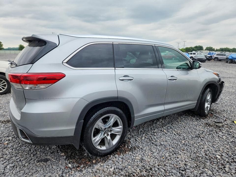 2017 TOYOTA HIGHLANDER LIMITED LIMITED 3