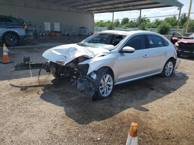 2018 VOLKSWAGEN PASSAT SE 1