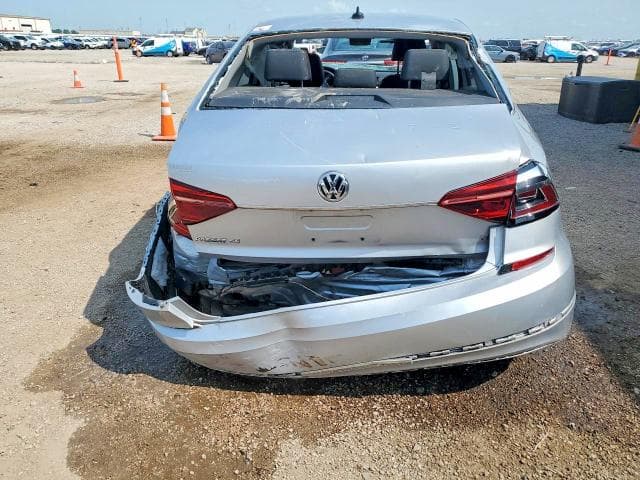2018 VOLKSWAGEN PASSAT SE 6