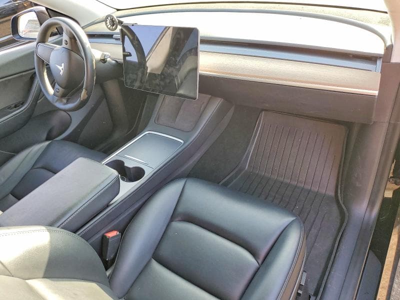 2021 TESLA MODEL Y 8