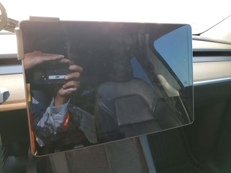 2021 TESLA MODEL Y 9