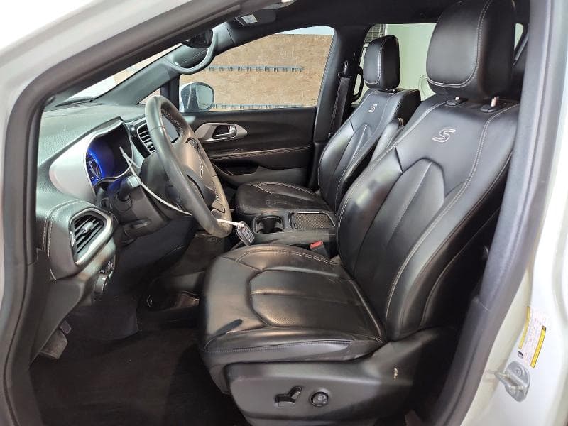 2023 CHRYSLER PACIFICA TOURING L 7