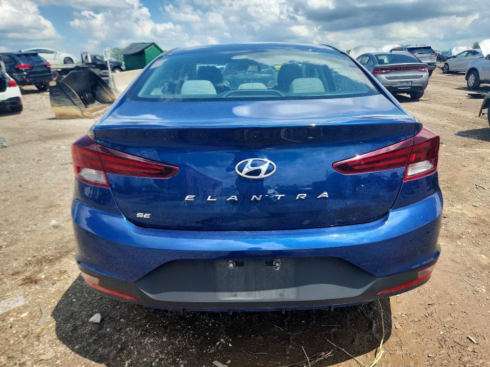 2019 HYUNDAI ELANTRA SE SE 6