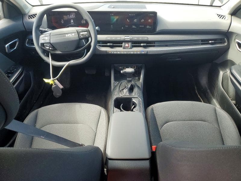 2025 KIA K4 LXS LXS 8