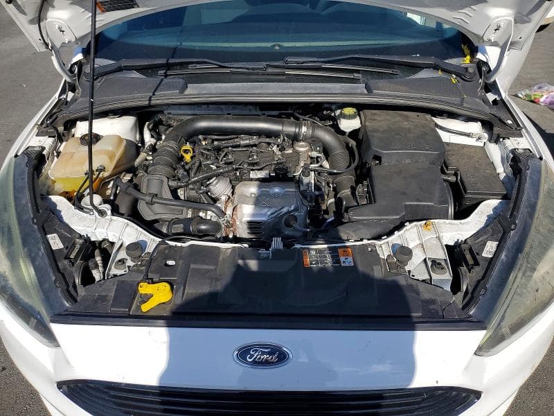 2017 FORD FOCUS SE 11
