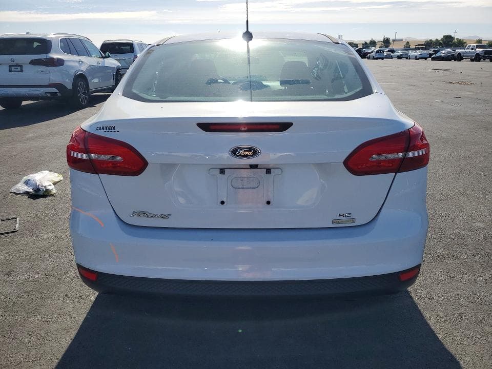 2017 FORD FOCUS SE 6