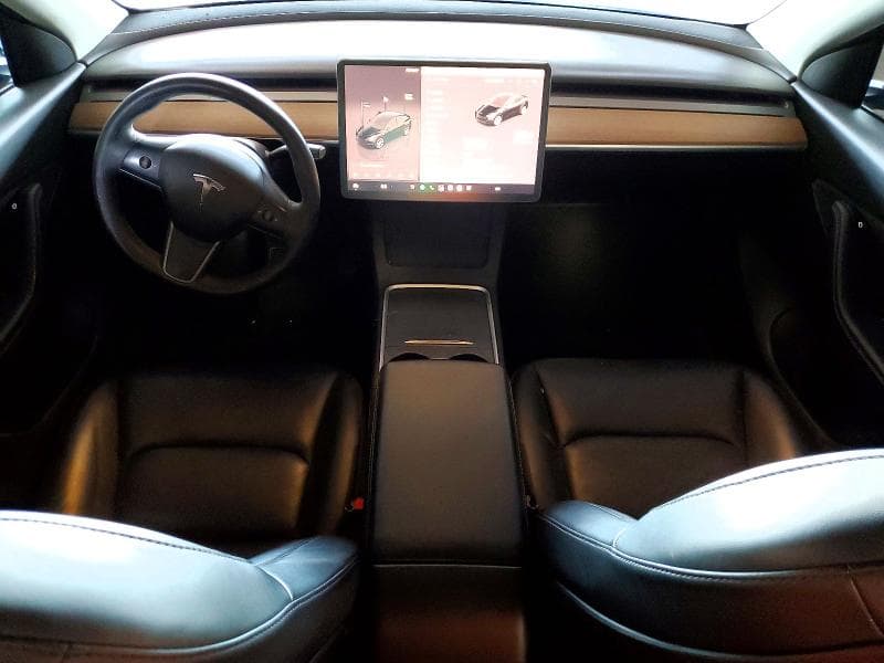 2022 TESLA MODEL Y 8