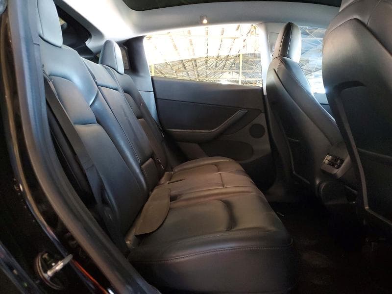 2022 TESLA MODEL Y 10