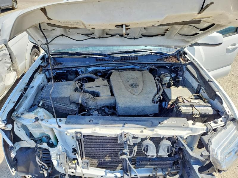 2017 TOYOTA TACOMA SR5 V6 11