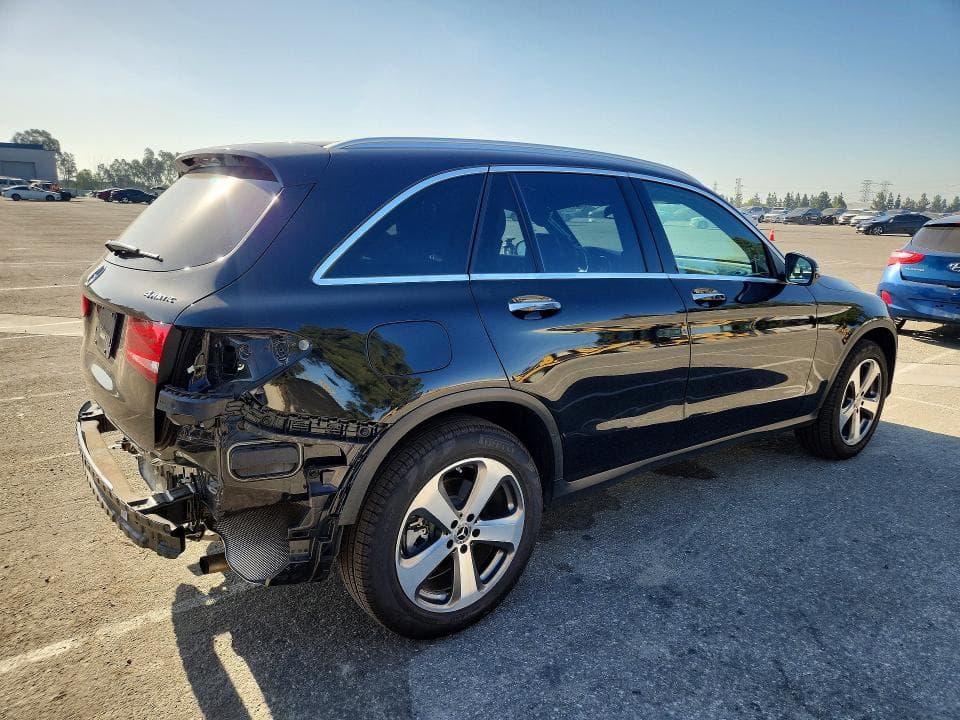 2019 MERCEDES-BENZ GLC 300 4MATIC 3
