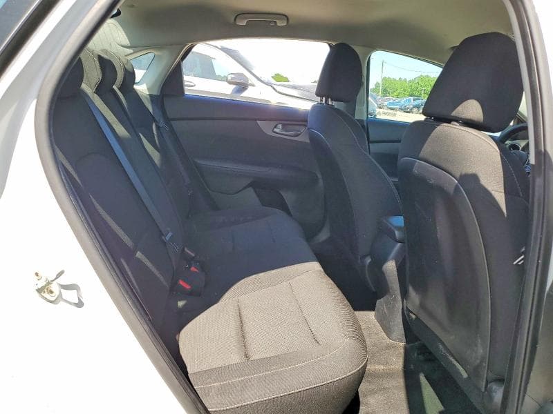2019 KIA FORTE LXS 10