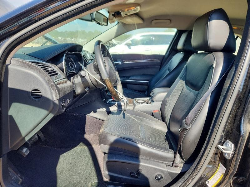 2018 CHRYSLER 300 LIMITED 7