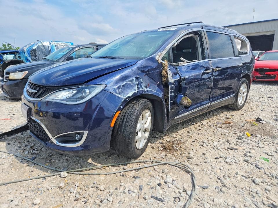 2020 CHRYSLER PACIFICA LIMITED 1