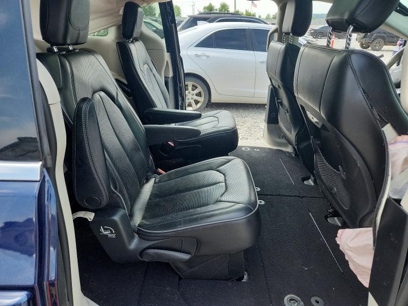 2020 CHRYSLER PACIFICA LIMITED 11
