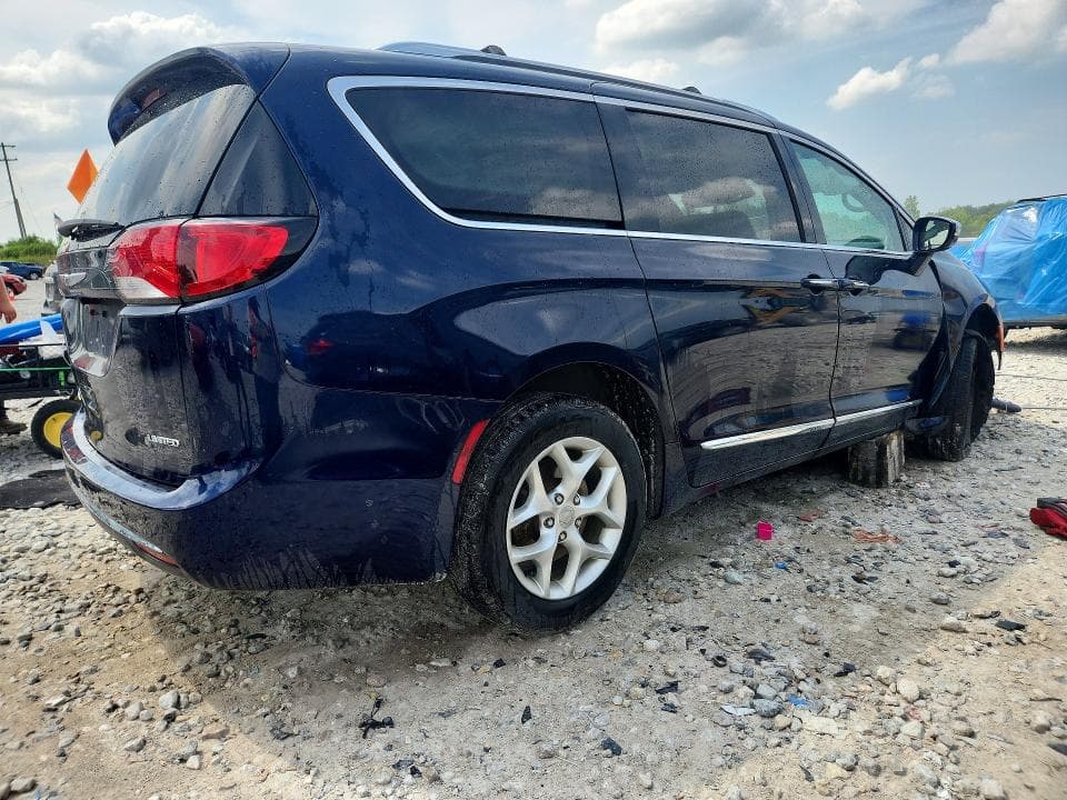 2020 CHRYSLER PACIFICA LIMITED 3