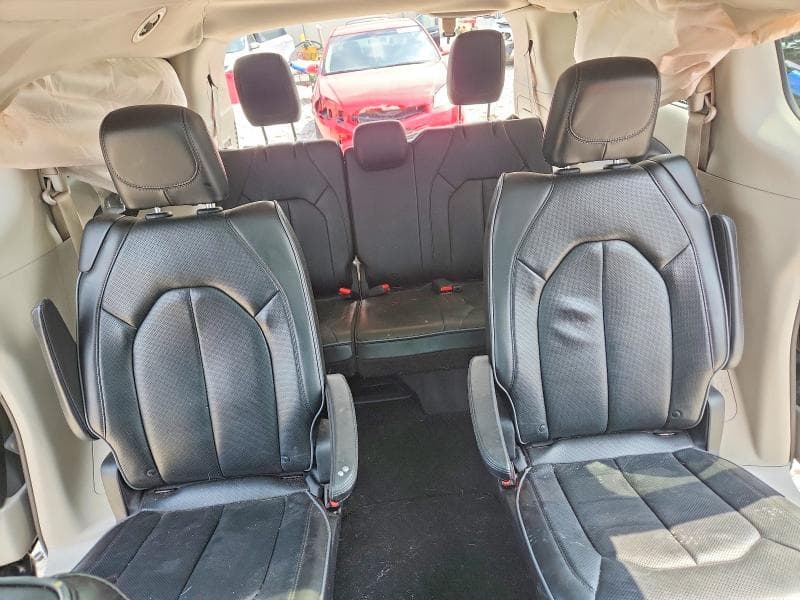 2020 CHRYSLER PACIFICA LIMITED 10