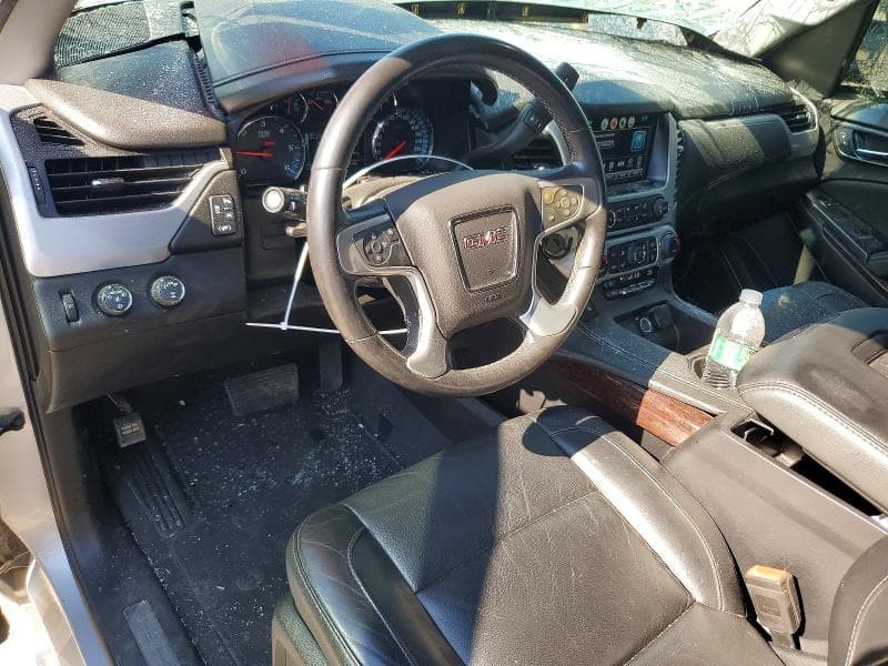 2019 GMC YUKON SLT 8