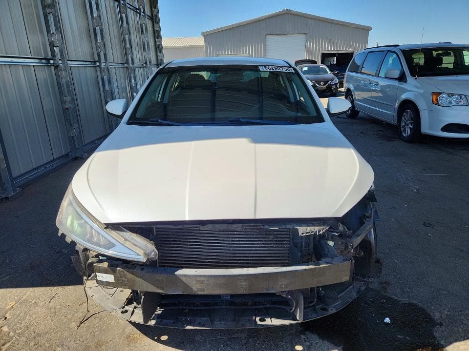 2019 HYUNDAI ELANTRA SE 5