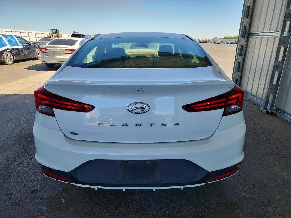 2019 HYUNDAI ELANTRA SE 6