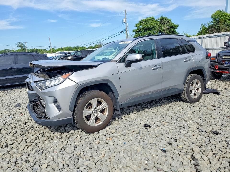 2021 TOYOTA RAV4 XLE 1