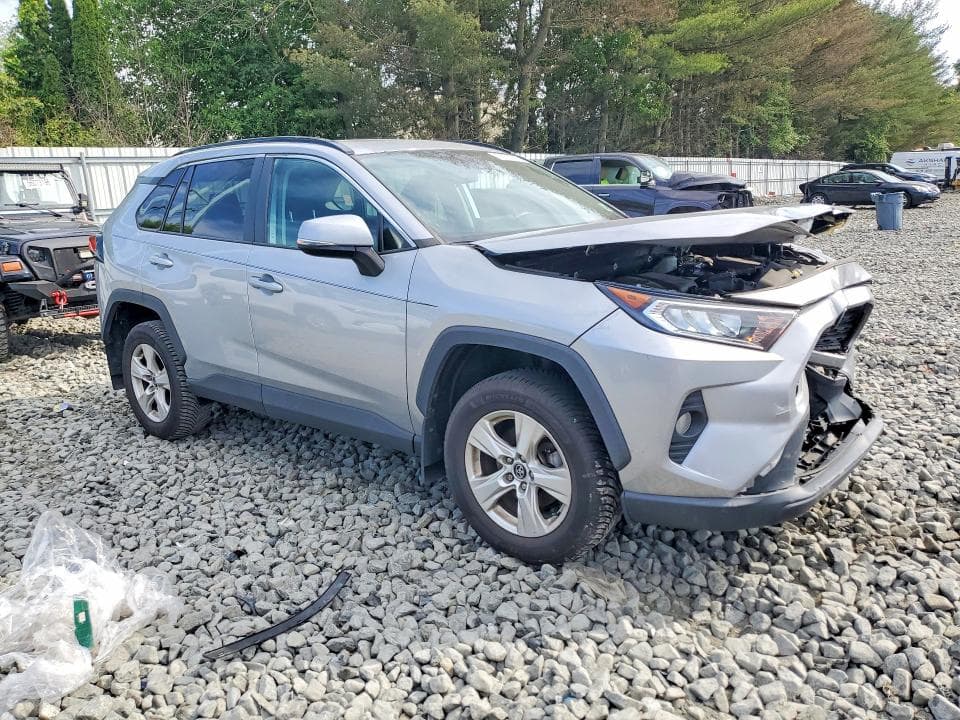 2021 TOYOTA RAV4 XLE 4