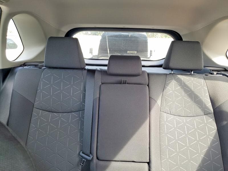 2021 TOYOTA RAV4 XLE 10
