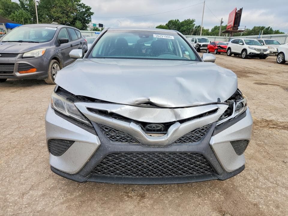 2019 TOYOTA CAMRY SE 5