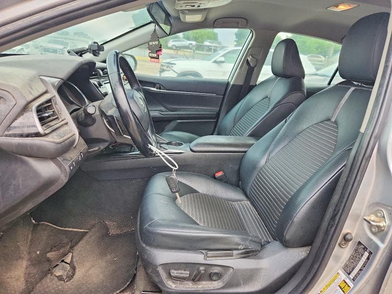 2019 TOYOTA CAMRY SE 7