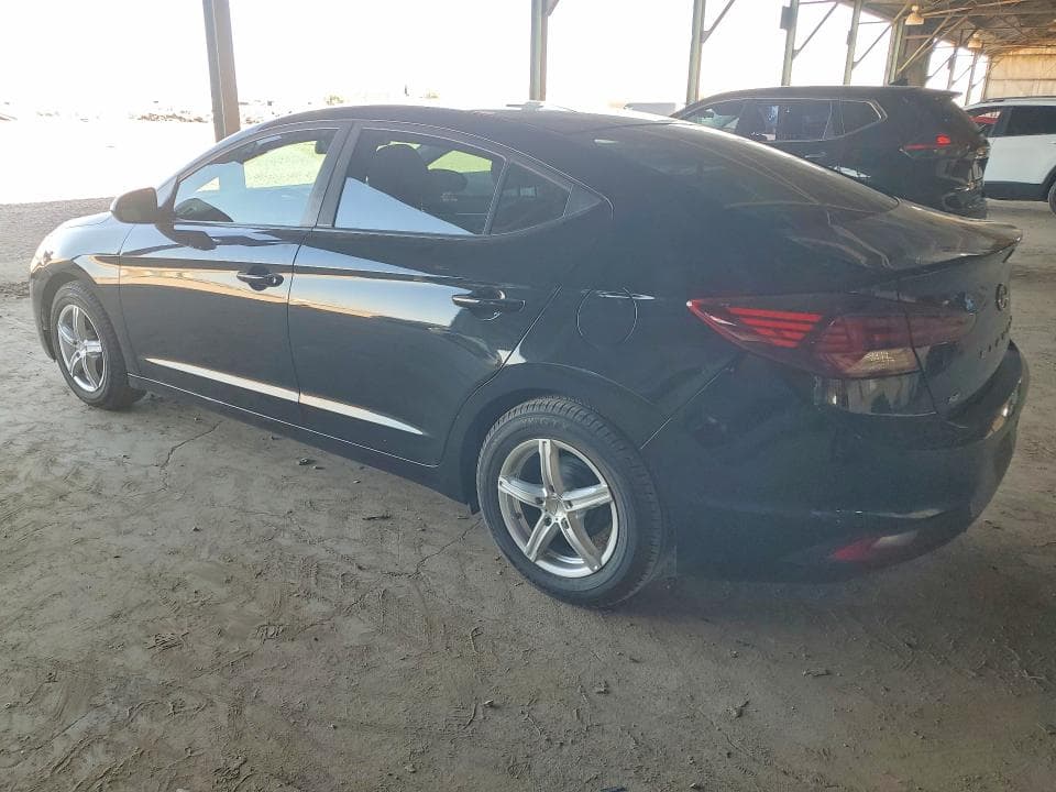 2019 HYUNDAI ELANTRA SE 2