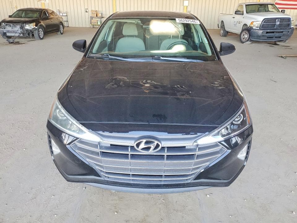 2019 HYUNDAI ELANTRA SE 5