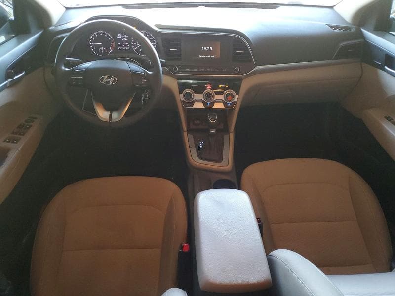 2019 HYUNDAI ELANTRA SE 8