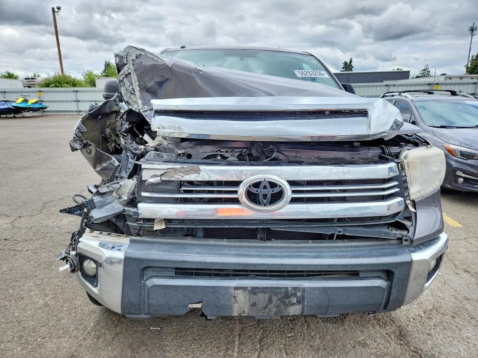2017 TOYOTA TUNDRA SR5 SR5 5