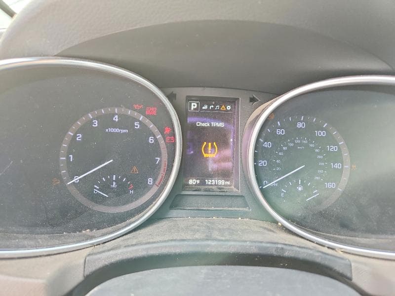 2017 HYUNDAI SANTA FE SE ULTIMATE 9