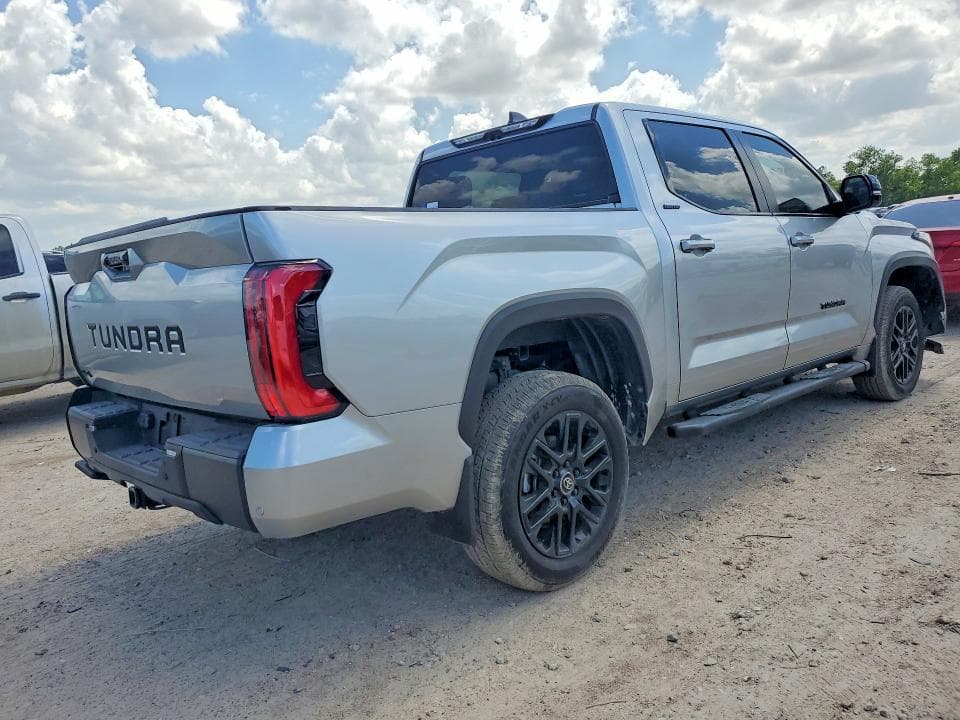 2025 TOYOTA TUNDRA LIMITED LIMITED 3