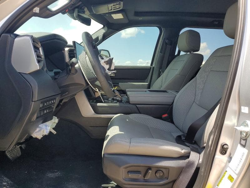 2025 TOYOTA TUNDRA LIMITED LIMITED 7